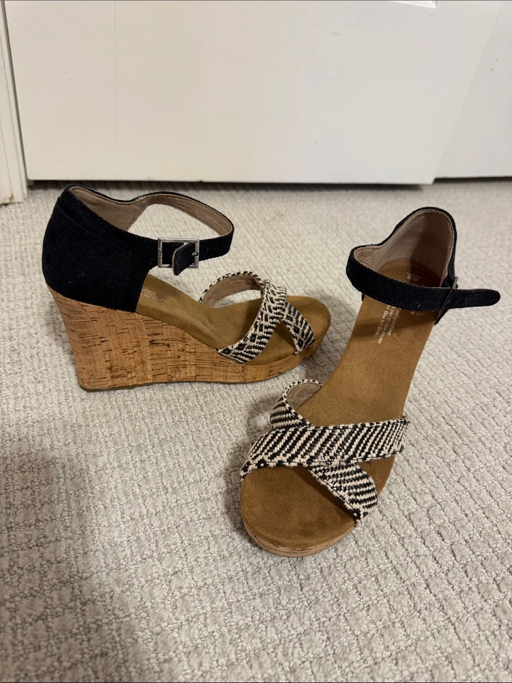 TOMS Black Ankle-Strap Wedges with Ikat Print - size 9